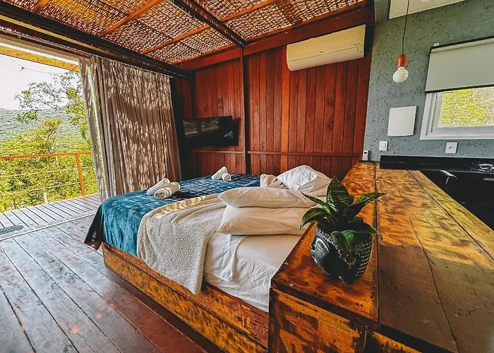 Casa De Vidro Alto Padrao - Hospedar Com Proposito